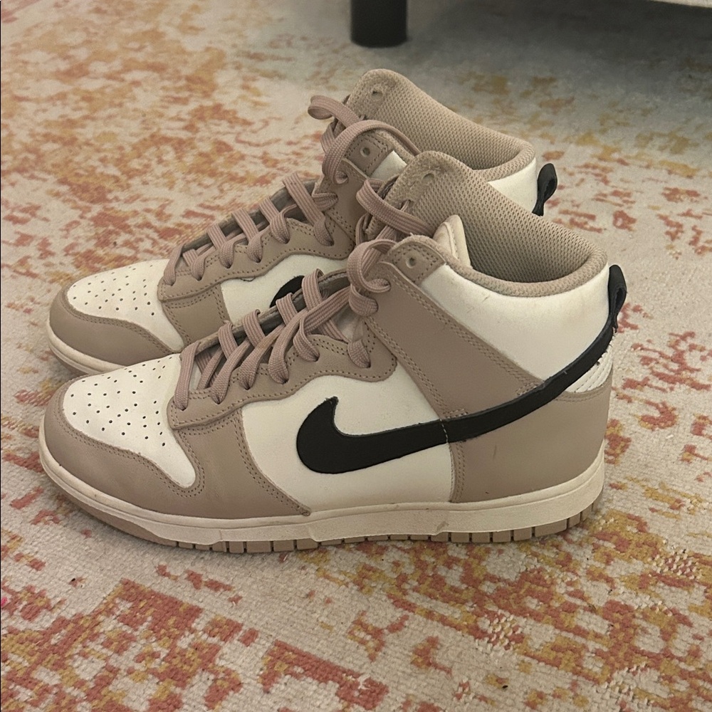 never worn! Nike High-Top Sneakers in Tan and Black Womens size 8